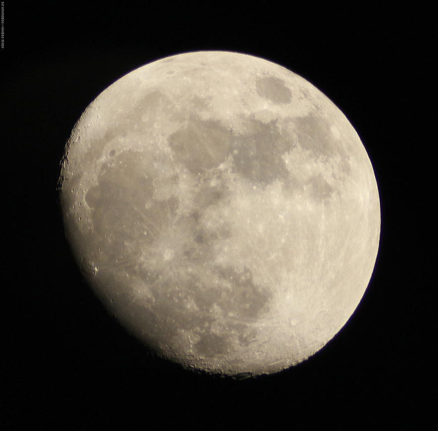 2014_moon_0313.jpg (207694 bytes)